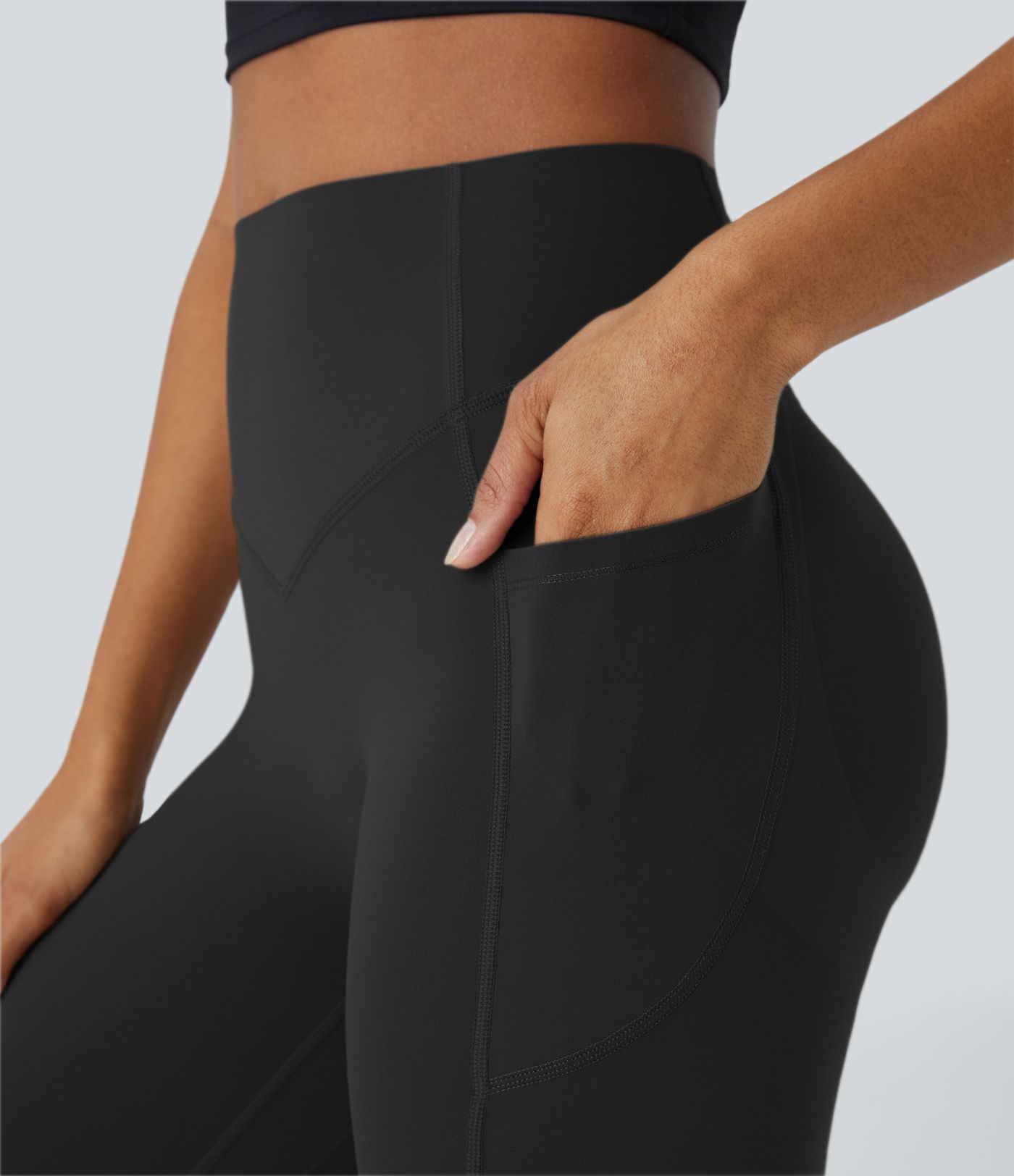 Halara UltraSculpt™ High Waisted Scrunch Butt Lifting Tummy Control Pocket Shaping Training Leggings