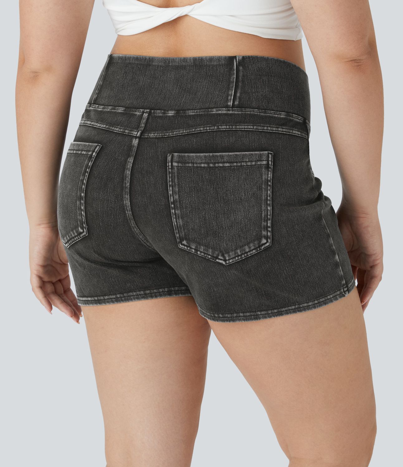Halara Flex™ Plus Size Shorts mit hohem Bund und Crossover-Gesäßtasche, dehnbarer Denim-Strick 7,6 cm