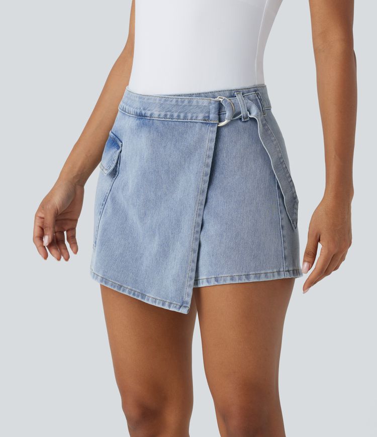 Jupe-short décontractée en denim extensible Halara Flex™ à taille basse avec boutons, fermeture éclair, ceinture et poche latérale