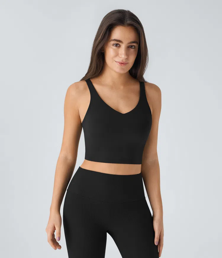 Top corto de yoga con escote en V y relleno en copas D-F