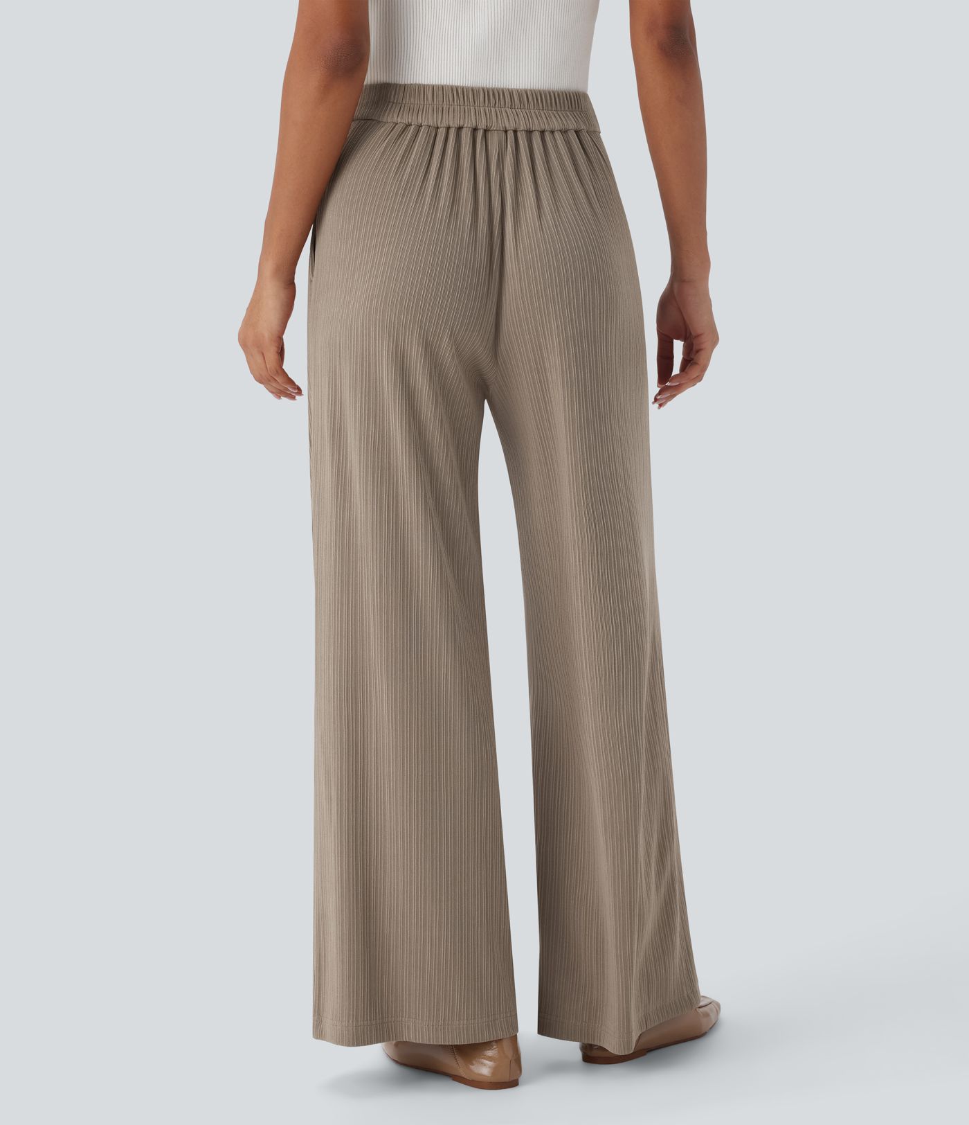 Stoffhose mit hohem Bund und weitem Bein