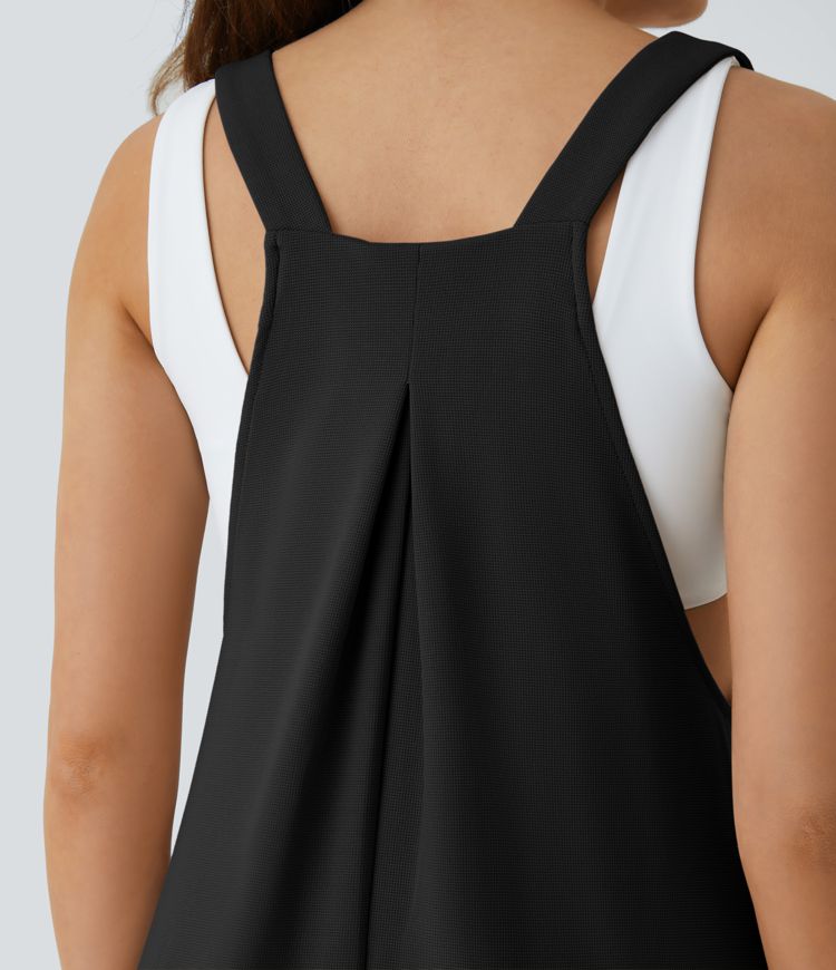 Jogger-Jumpsuit mit verstellbarem Gürtel und Knöpfen, mehreren Taschen und Waffelmuster