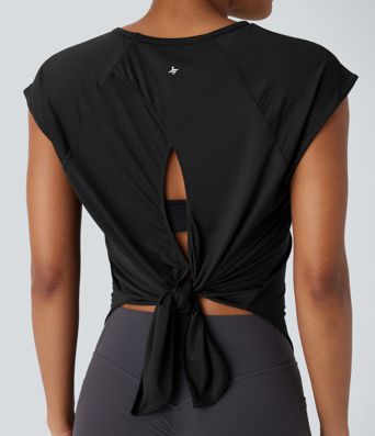 Haut de sport de yoga avec col rond, manches courtes, fente et dos noué
