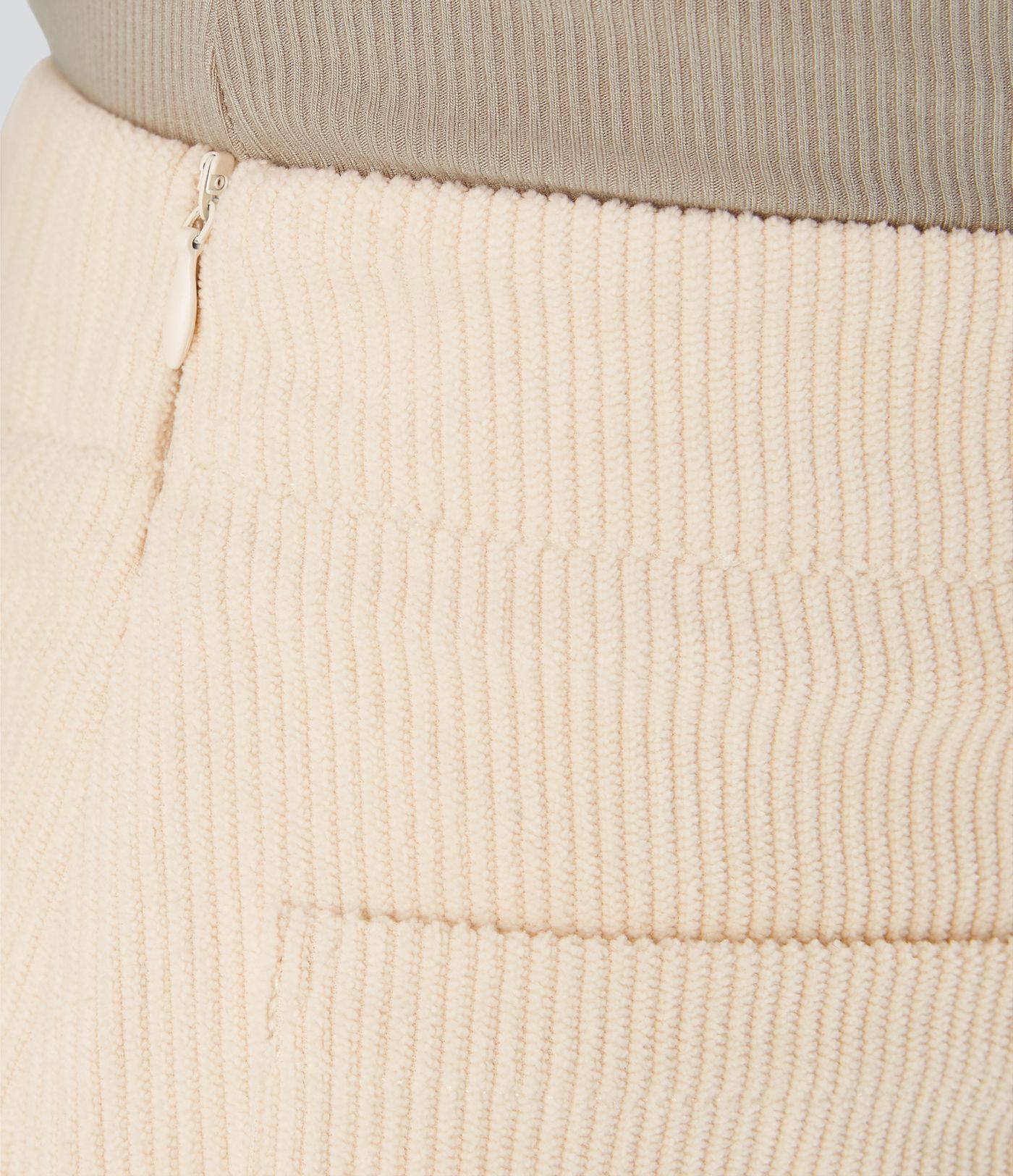 Lässiger 2-in-1 Mini-Hosenrock aus Cord mit hohem Bund, Knopfleiste und Reißverschluss