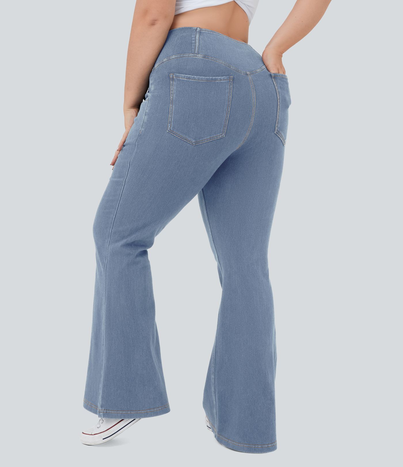 Jean décontracté Halara Flex™ taille haute avec poches, coupe croisée, toucher frais et respirant, grande taille