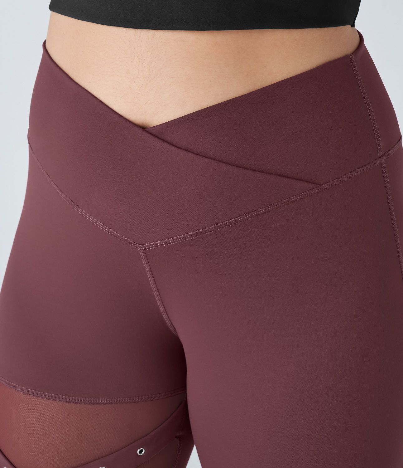 Leggings de yoga de talla grande con hebilla decorativa de malla de contraste y cintura alta
