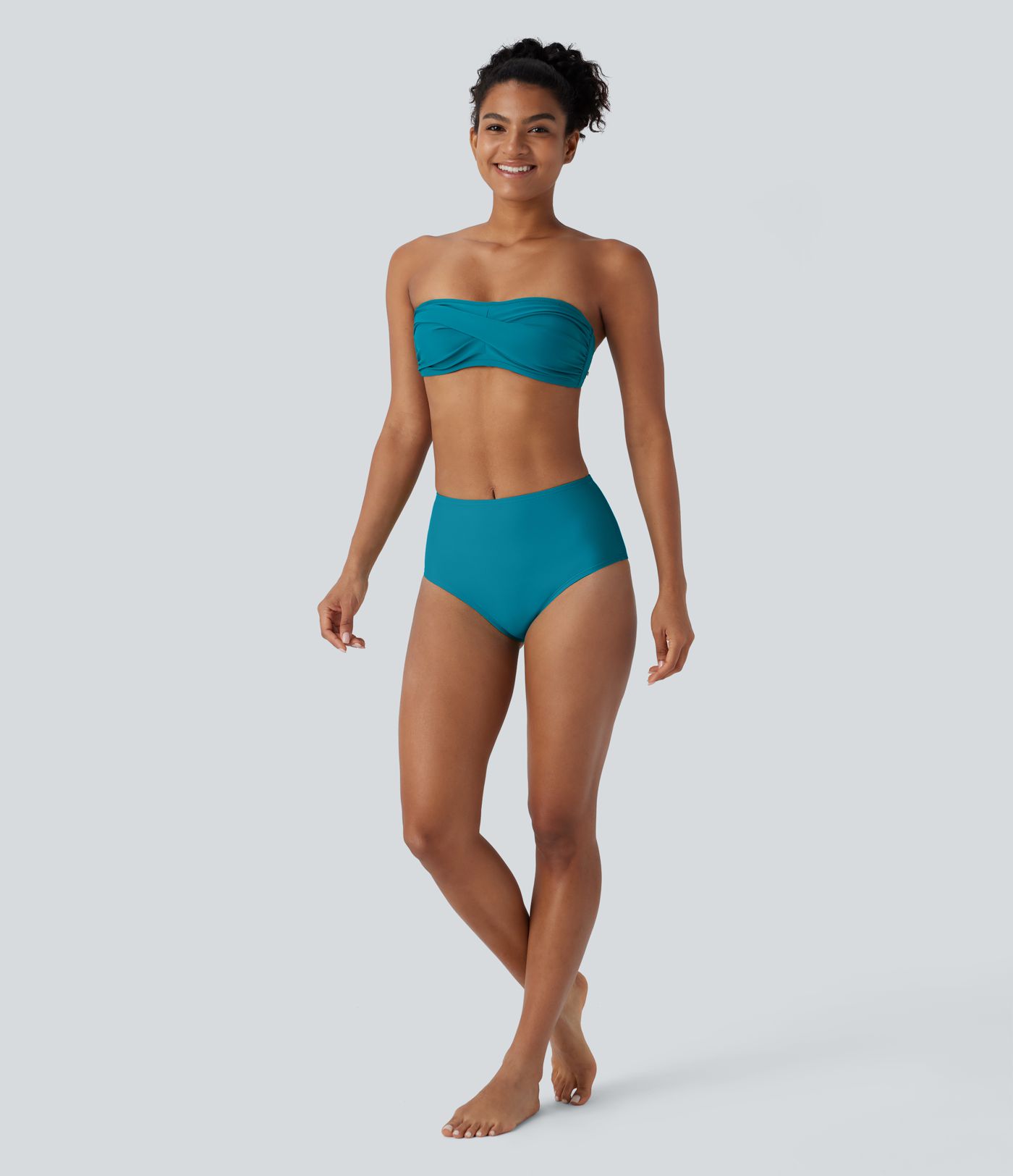 Reguleeritava ja Eemaldatava Õlarihmaga Halter Bikini Ülemine Ujumisriietus