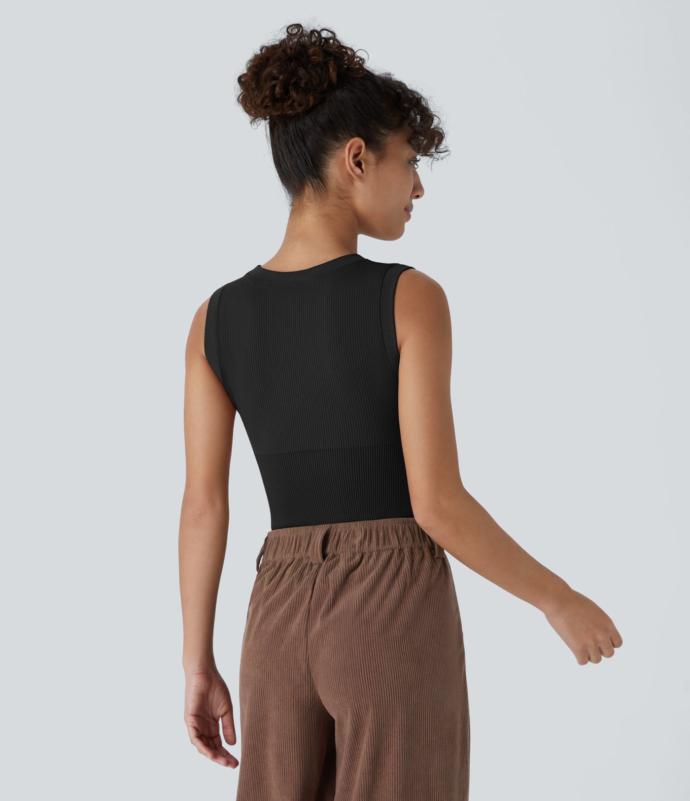 Body liso sin costura cuello redondo sin mangas botón presión