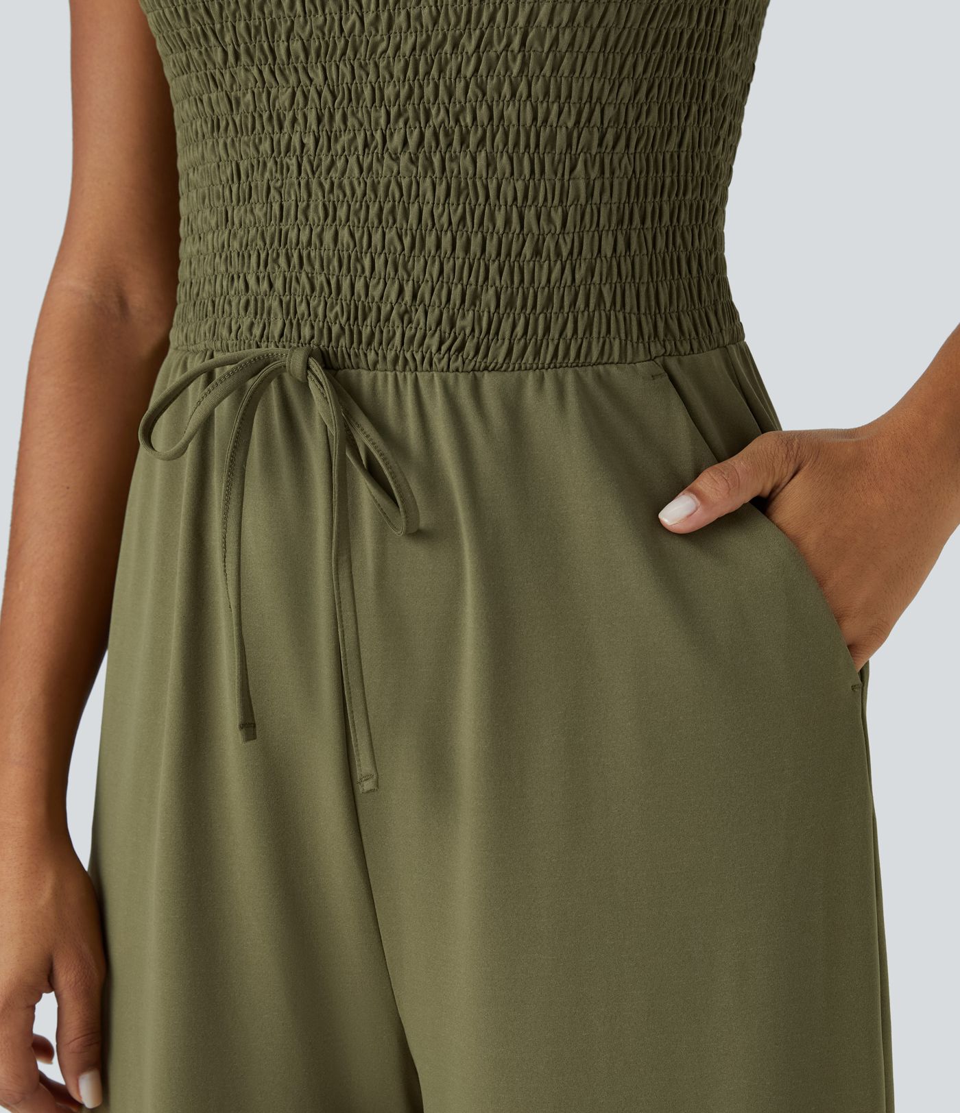 Rückenfreier Overall-Jumpsuit mit Seitentaschen und weitem Bein