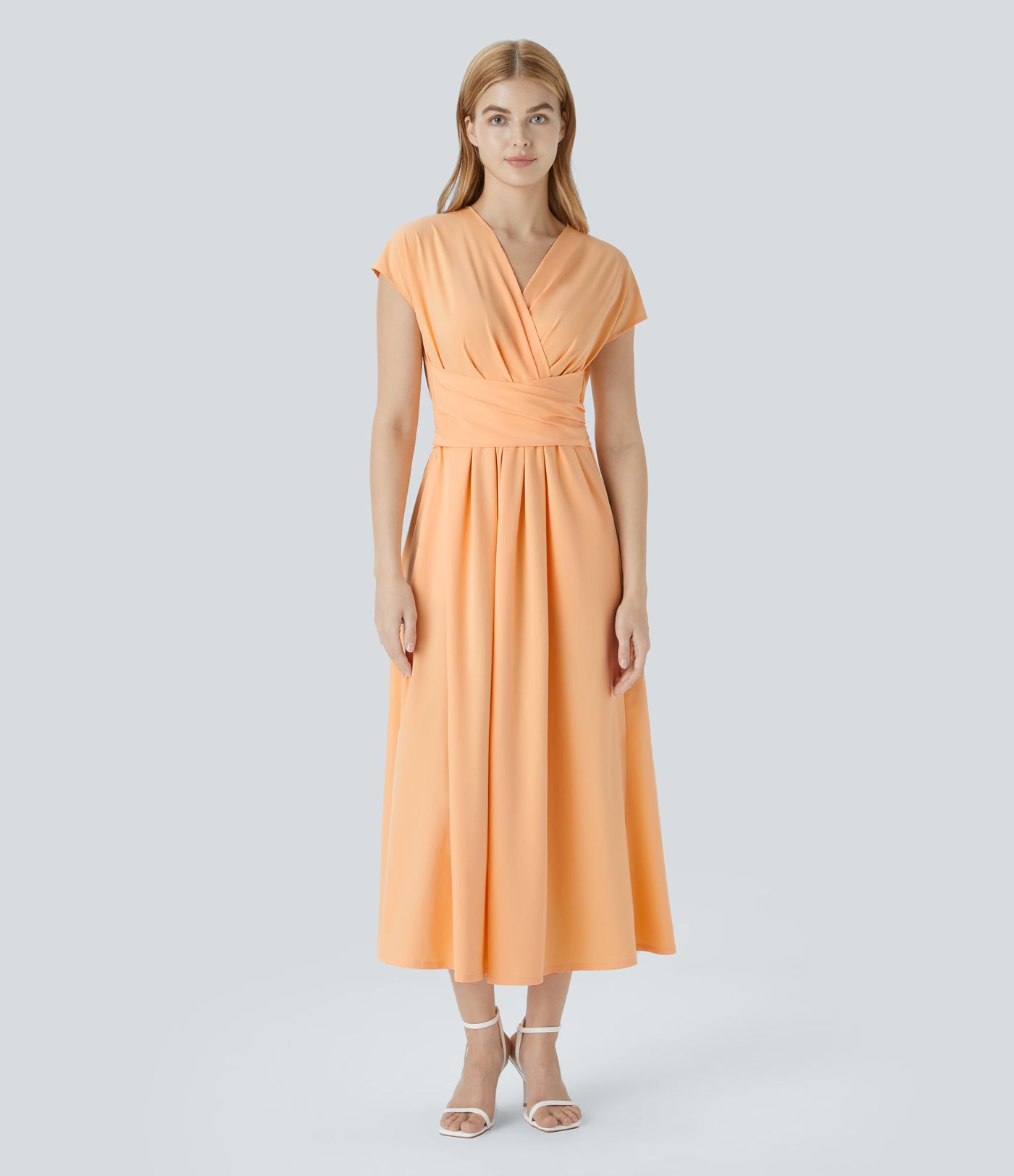 Breezeful™ Kurzärmliges Midi-Freizeitkleid mit V-Ausschnitt, Seitentaschen und Bindeband hinten - schnelltrocknend