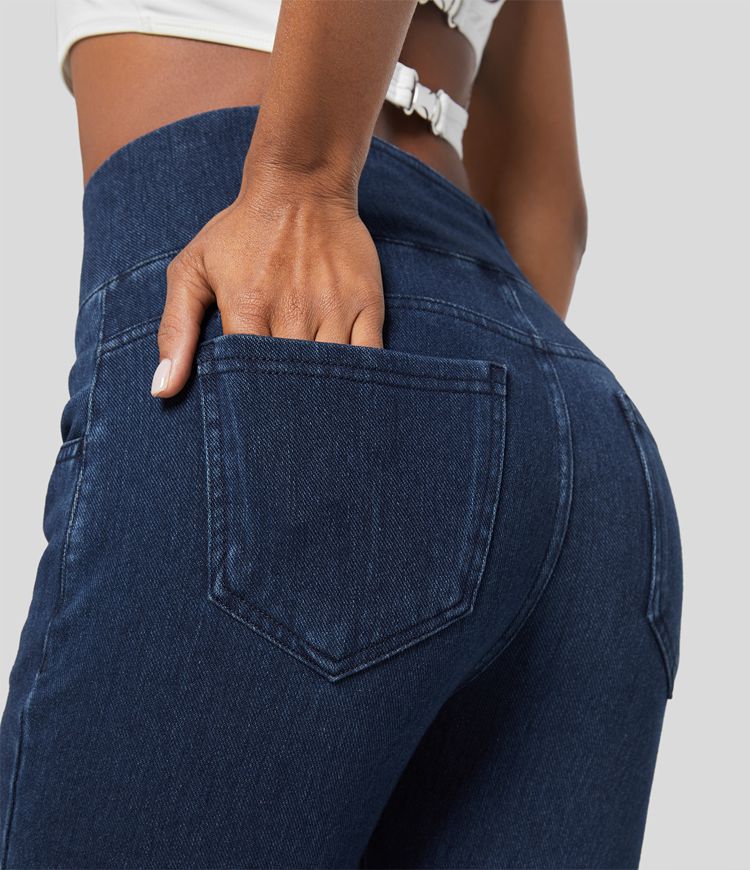 Halara Flex™ Denim Heat - 7/8-Leggings aus Denim mit hohem Crossover-Bund und Seitentaschen