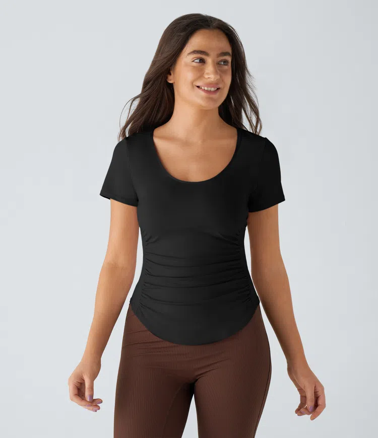Cut-out shirred curved hem yoga sports top with U neck and sleeveless