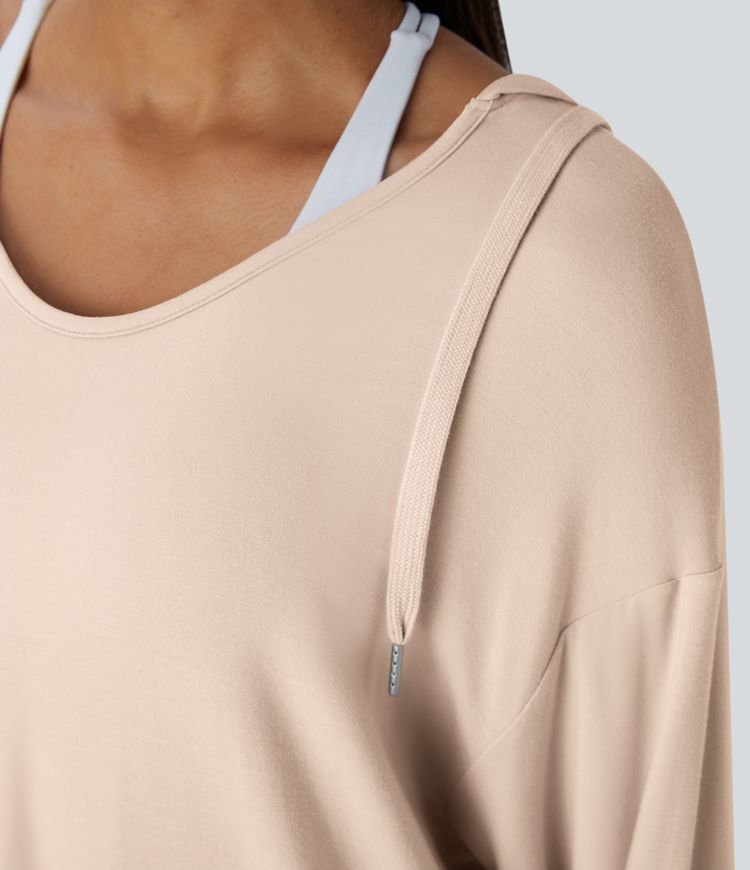 Sweat à capuche à encolure en V, avec cordons et passe-pouces, modèle long décontracté.