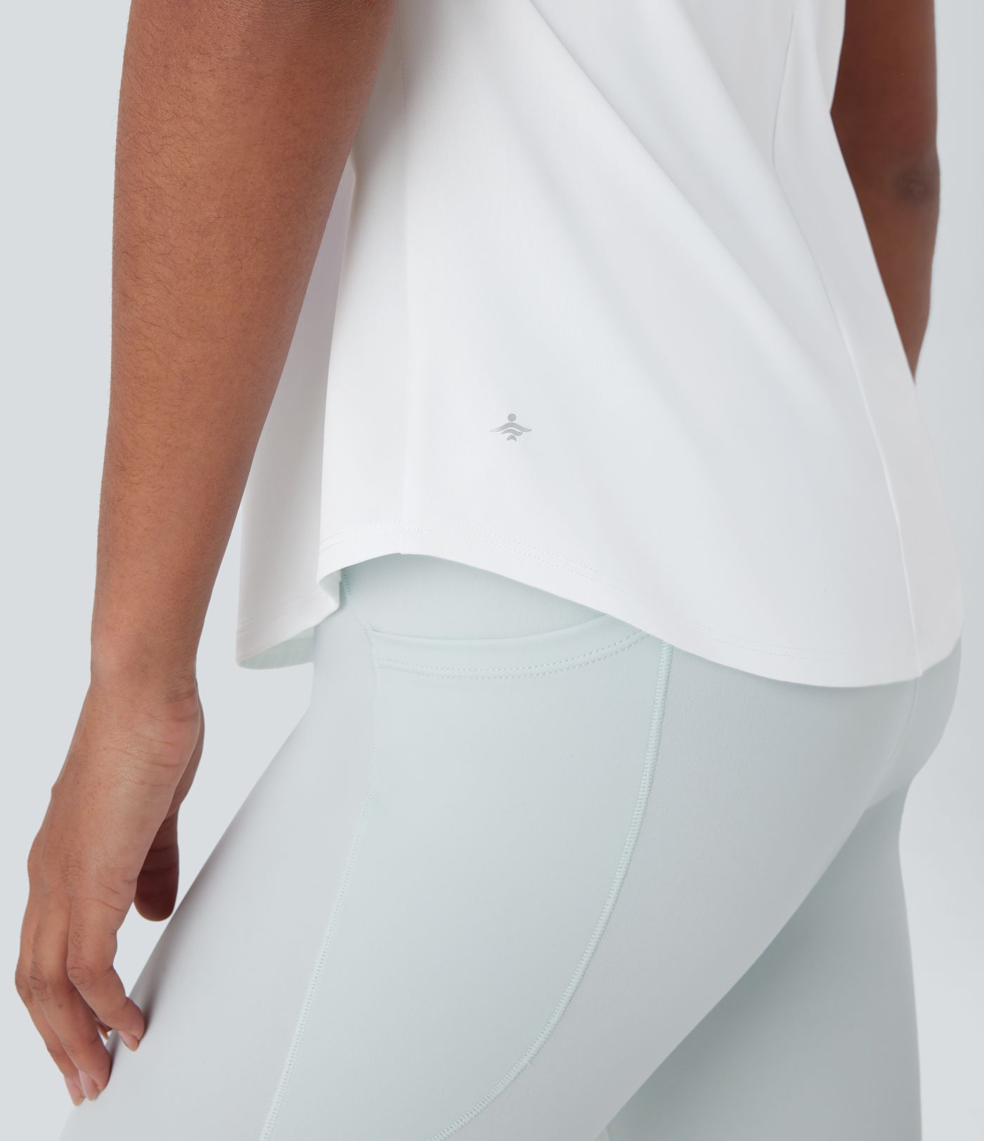 U Neck Curved Hem Cool Touch Yoga Tank Top-UPF50+