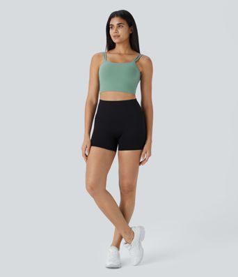 Rückenfreies, gedrehtes, kurzes Yoga-Tanktop mit doppelten Trägern