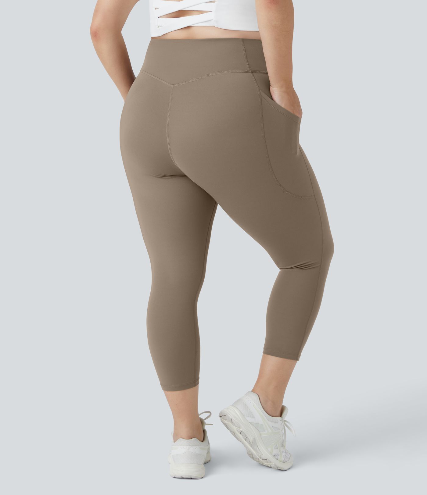 Halara UltraSculpt™ High Waisted Pocket Plus Size Shaping Training Capri Leggings
