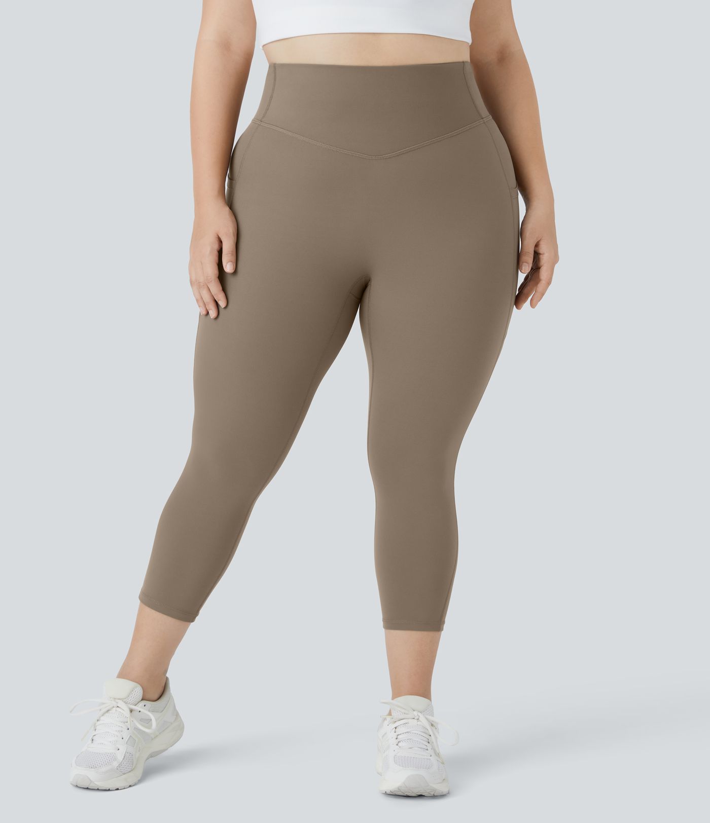 Halara UltraSculpt™ High Waisted Pocket Plus Size Shaping Training Capri Leggings