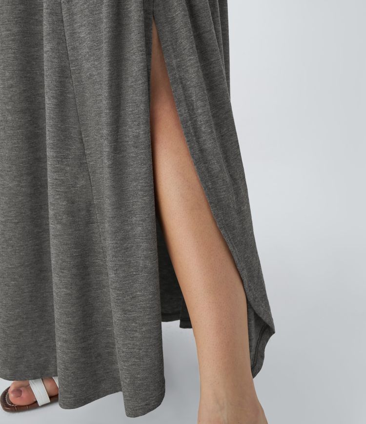 Vestido sin mangas largo fluido dividido sin espalda cuello U