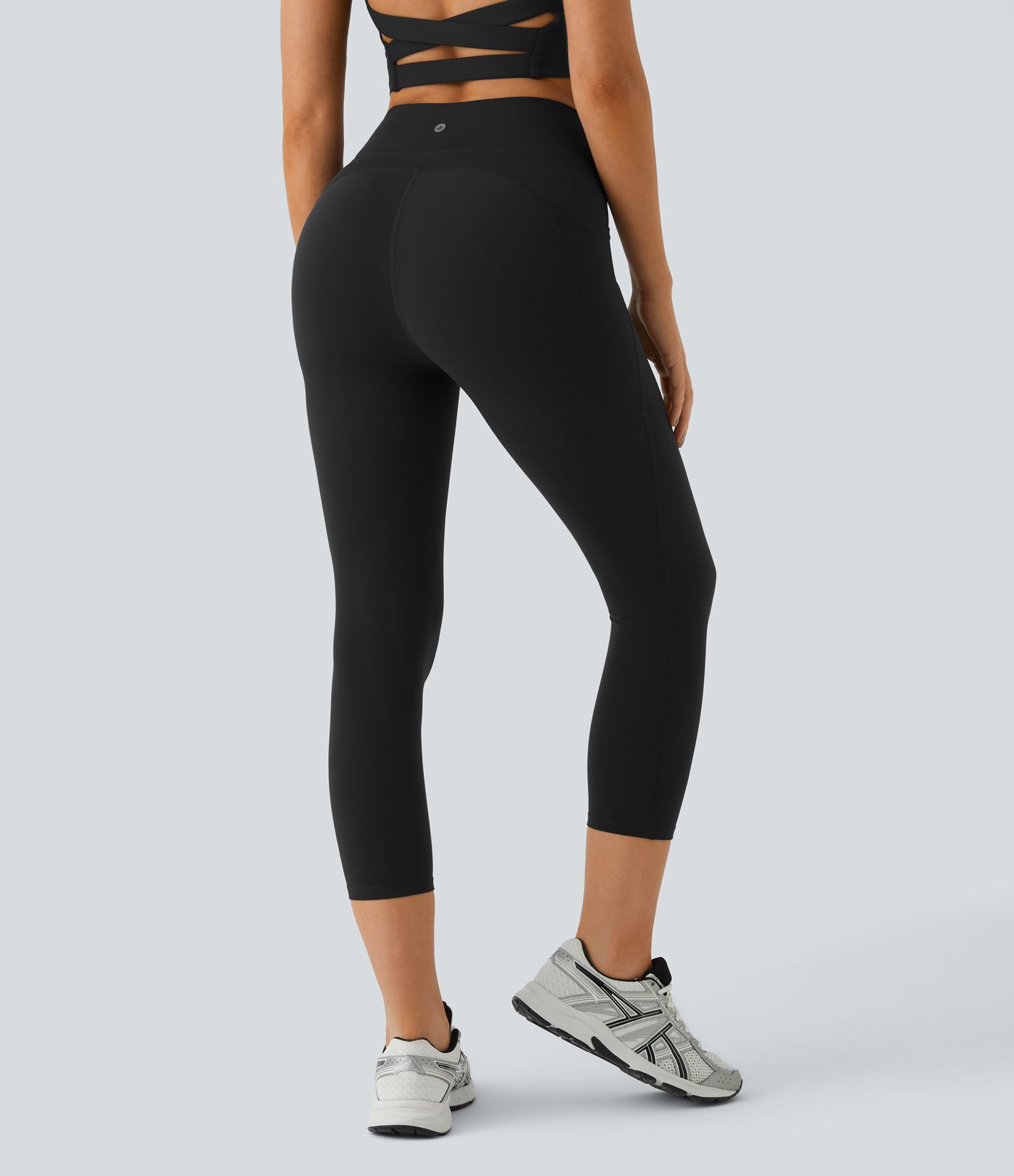 SoCinched High Waist Tummy Control Side Pocket Training Capri Leggings