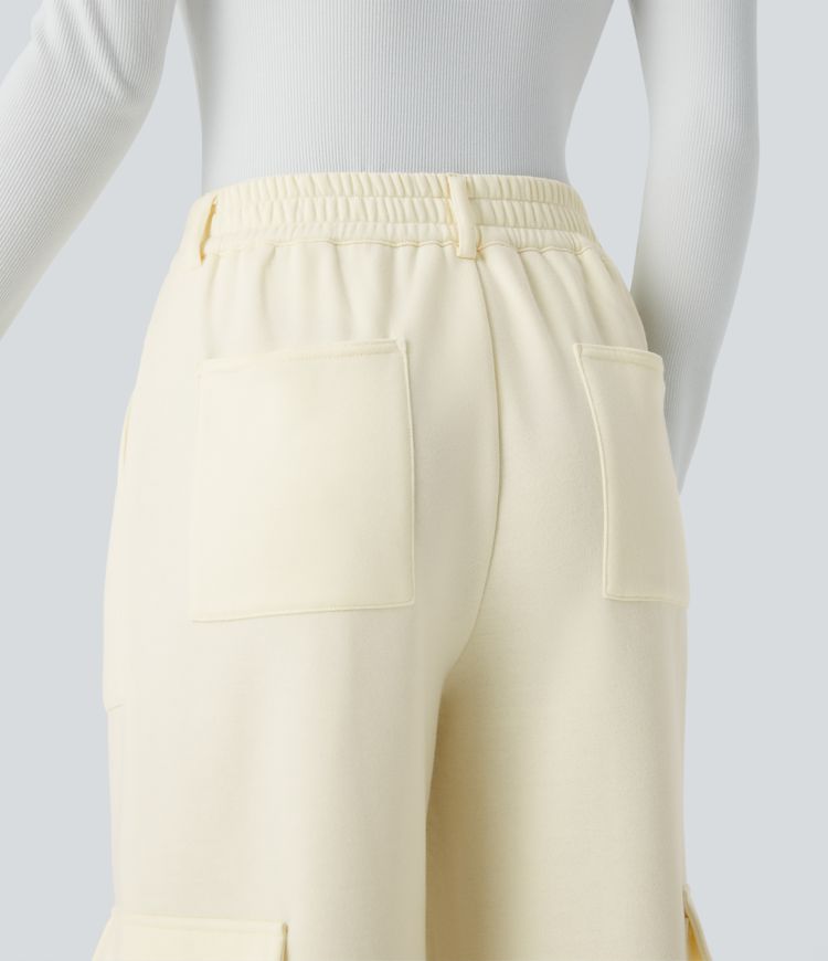 Pantalon cargo en polaire taille moyenne avec poches multiples