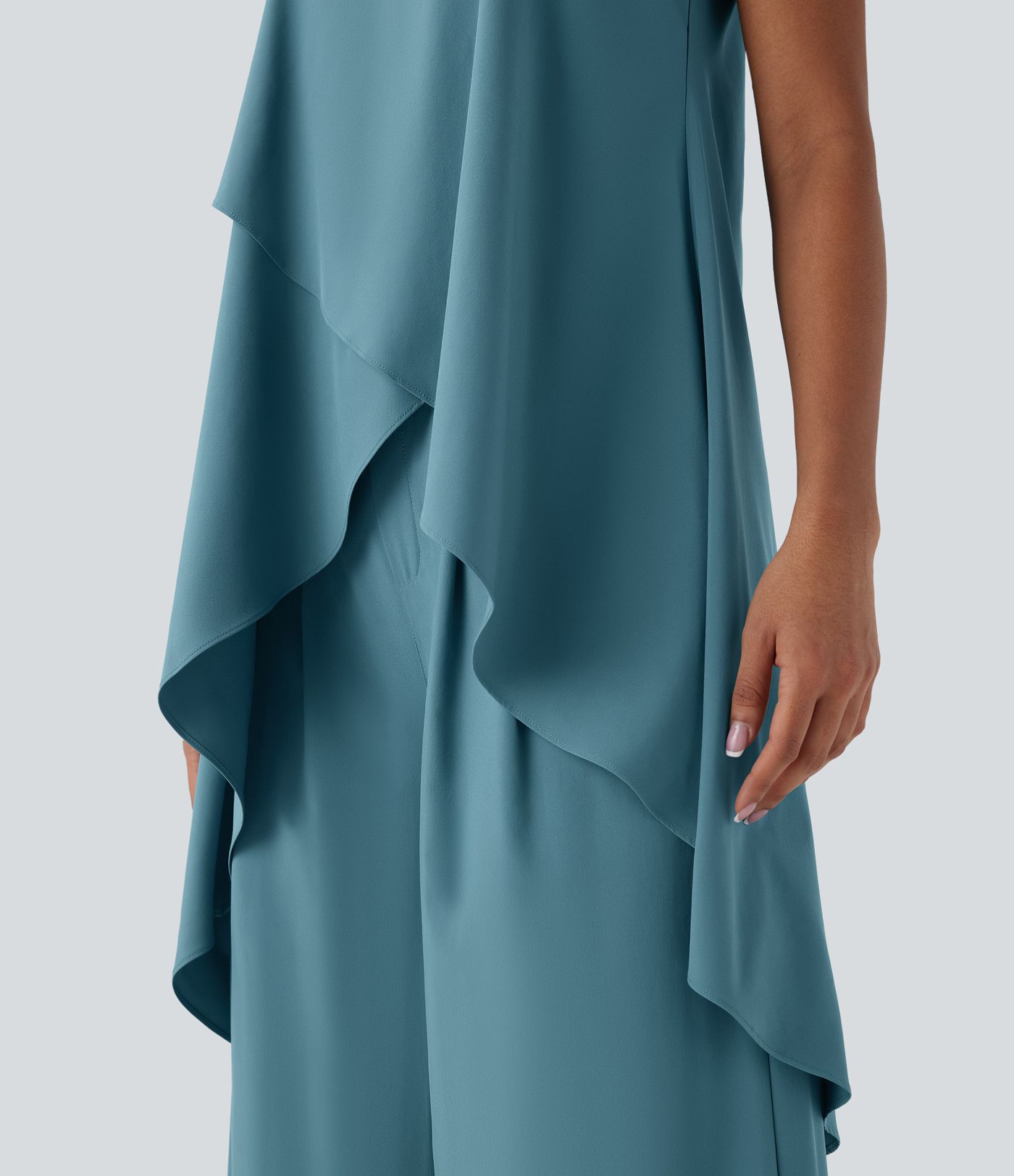 Débardeur long asymétrique Breezeful™ à col en V, avec volants et ourlet ondulé, séchage rapide