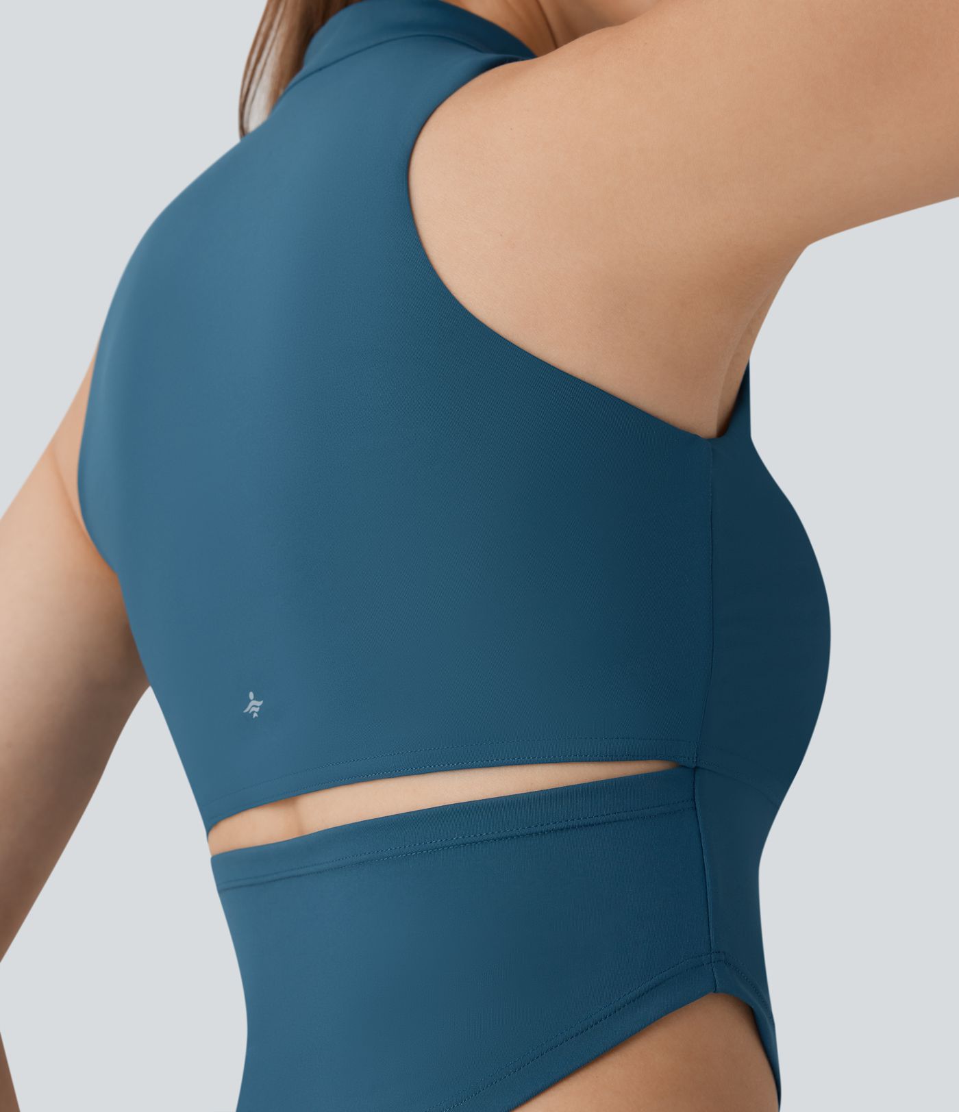 Softlyzero™ QuickDry Stand Collar Zipper Cut Out Curved Hem Skinny Cropped Golf Tank Vest Top