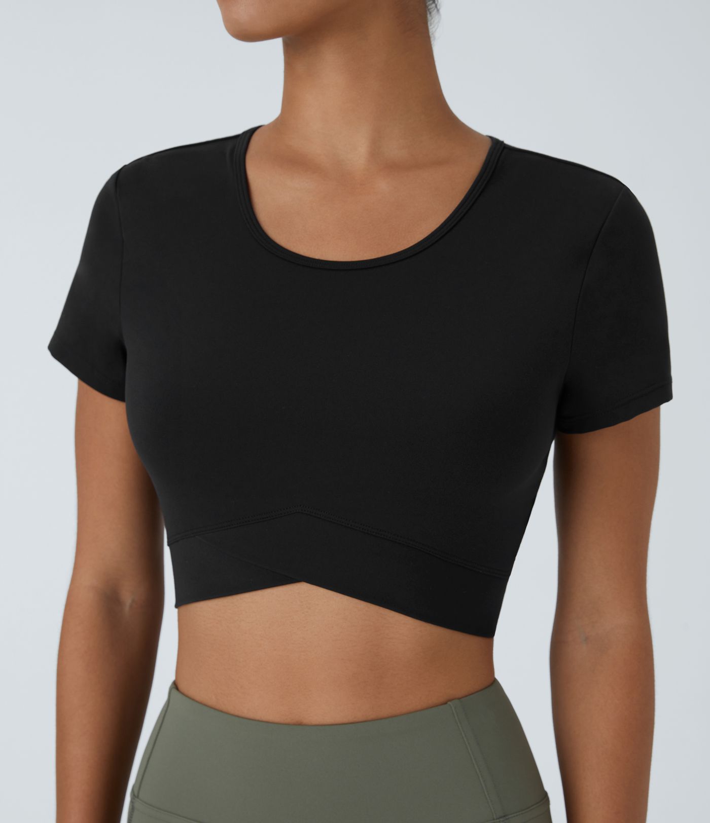 SoftlyZero™ Plush Crossover Hem Cropped Sports Top