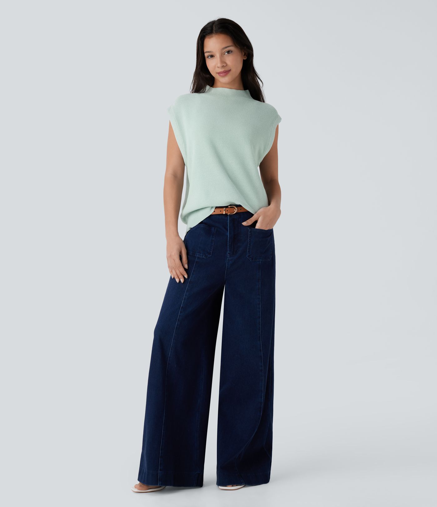 Lässiger Pullover mit Stehkragen und Flügelärmeln