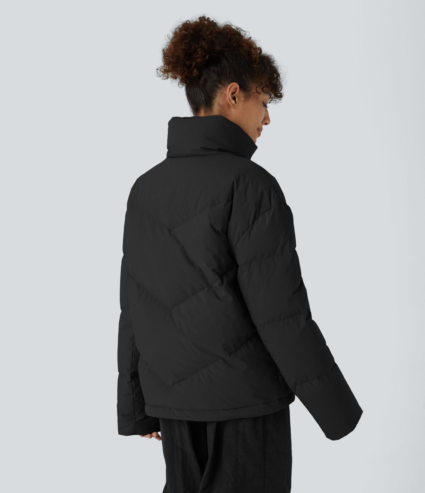 Lässige, wasserabweisende Puffer-Daunenjacke mit Trichterhals, Seitentaschen, Reißverschluss mit Druckknopf und Kordelzug am Saum