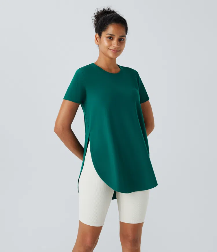 Round Neck Split Curve Hem Casual T-shirt