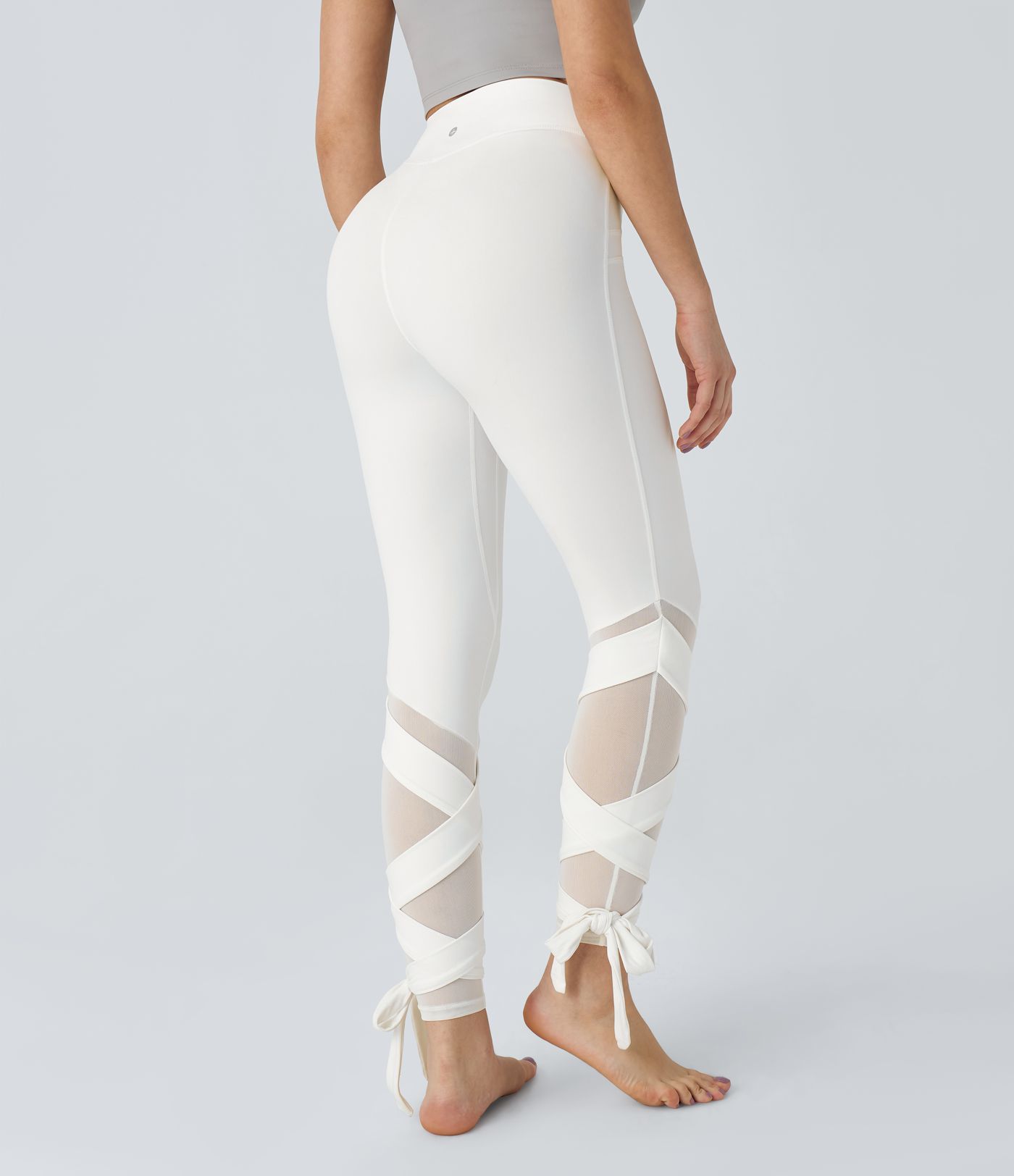 SoftlyZero™ Leggings de yoga 7/8 de alto alto con malla de contraste y cordones - UPF50+