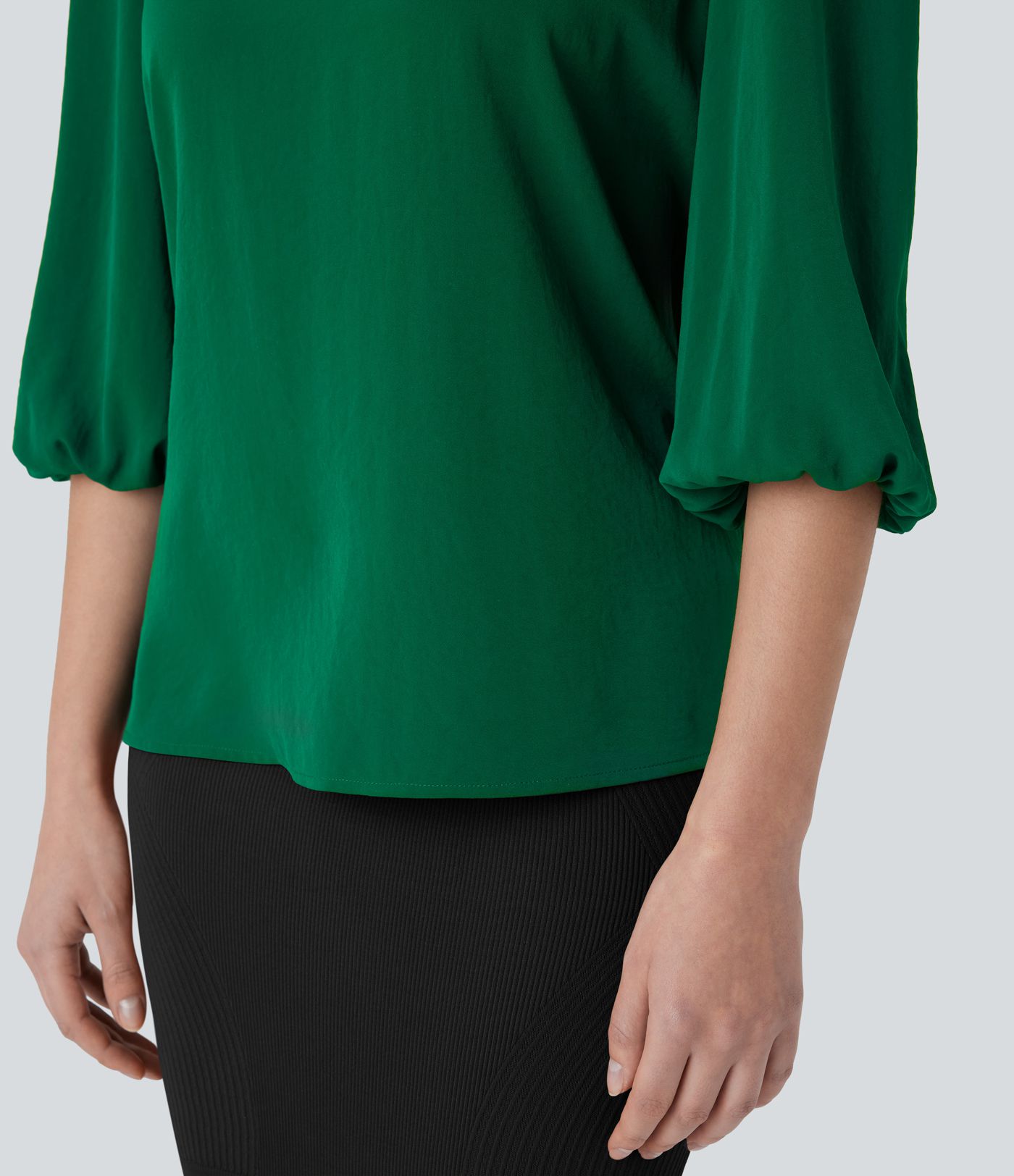 Arbeitsbluse mit U-Boot-Ausschnitt, Schlüsselloch Rücken und Bischofsärmeln