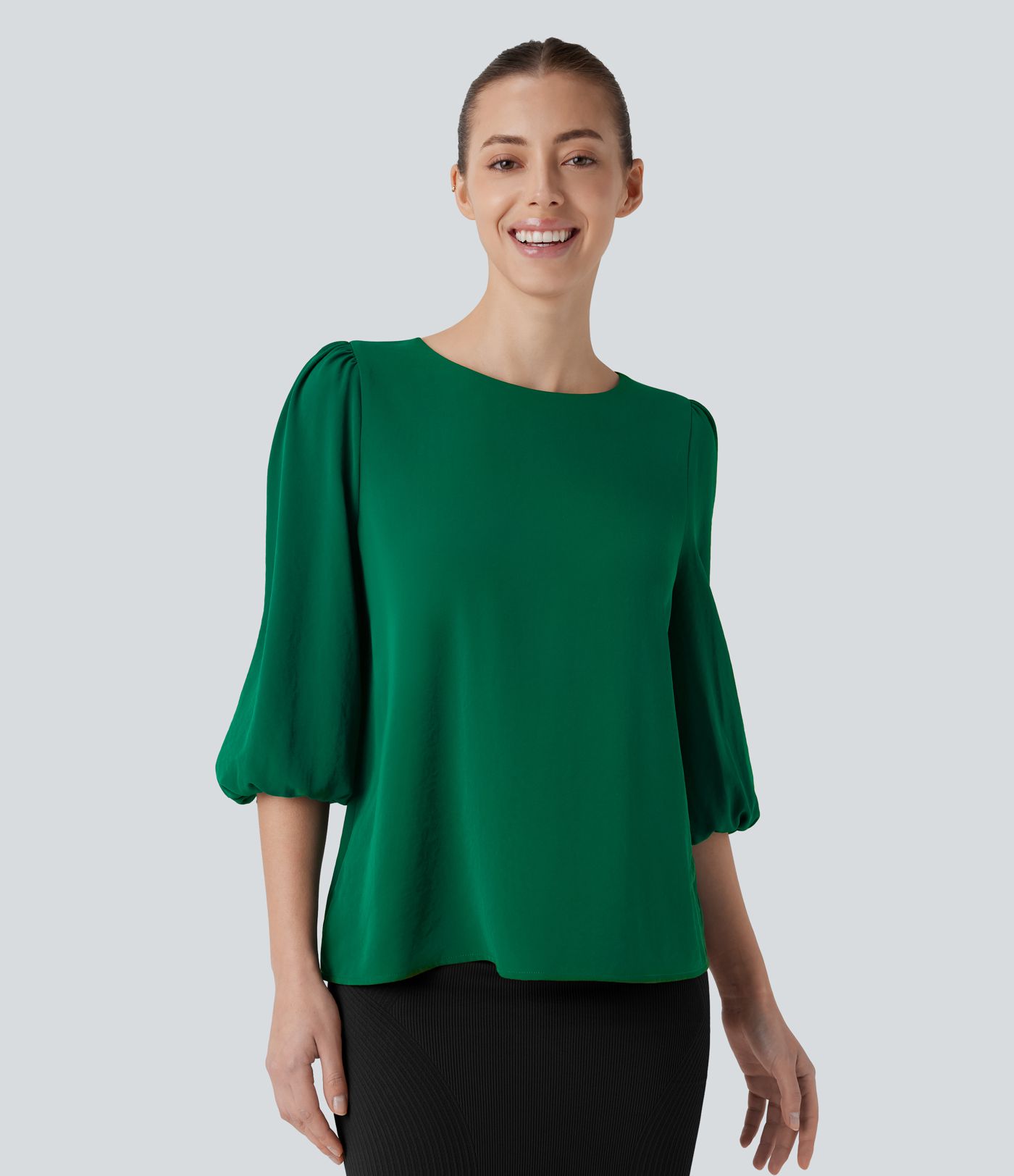 Arbeitsbluse mit U-Boot-Ausschnitt, Schlüsselloch Rücken und Bischofsärmeln