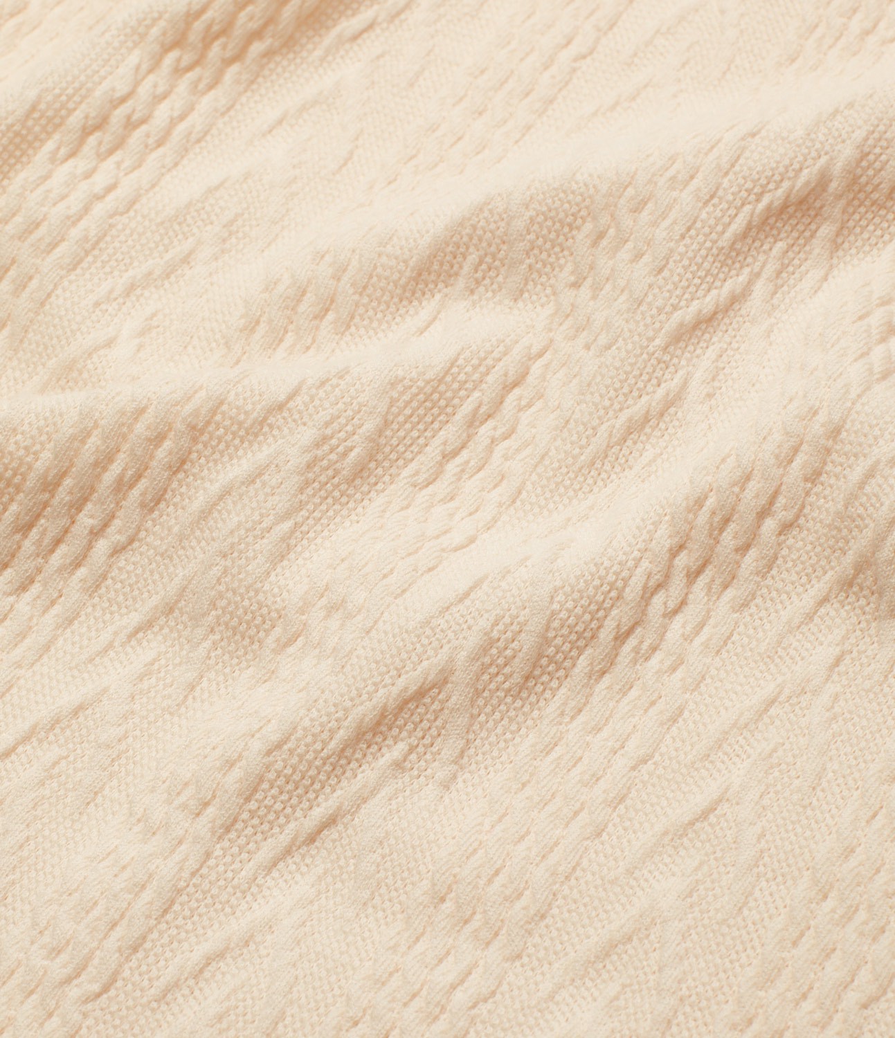 Figurbetontes Mini-Strickkleid mit hohem Ausschnitt und Schnürung