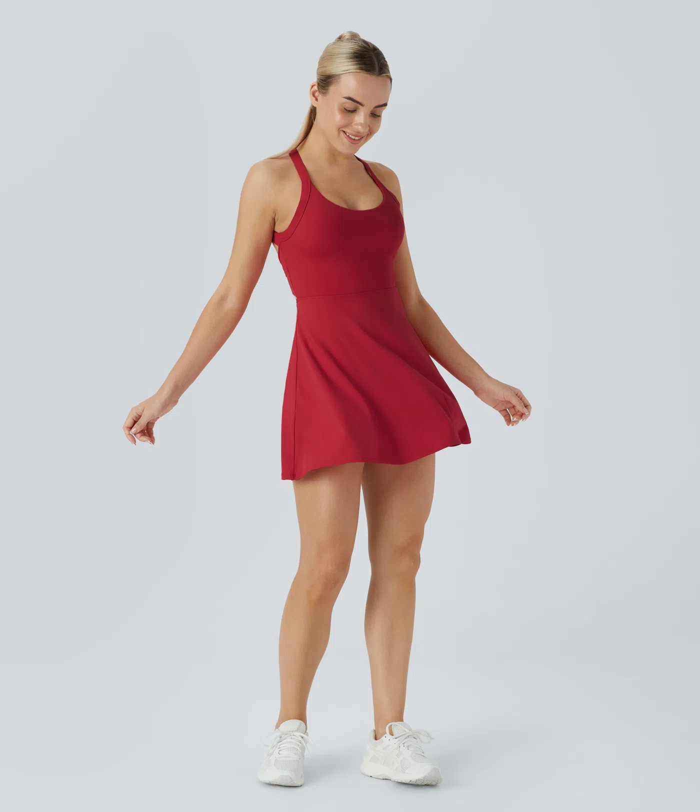 Softlyzero™ Airy, rückenfreies, gedrehtes Cool Touch Yoga-Aktivkleid – Easy Peezy Edition