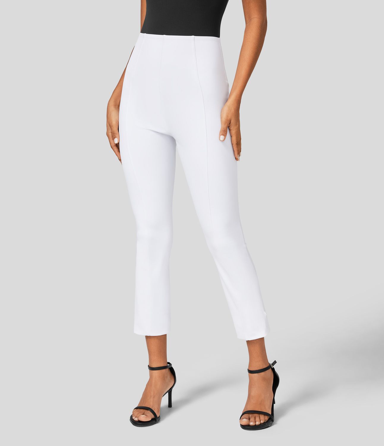 Halara Flex™ kõrge vöökohaga kõhukontrolliga reguleeritava äärega 7/8 tööpüksid