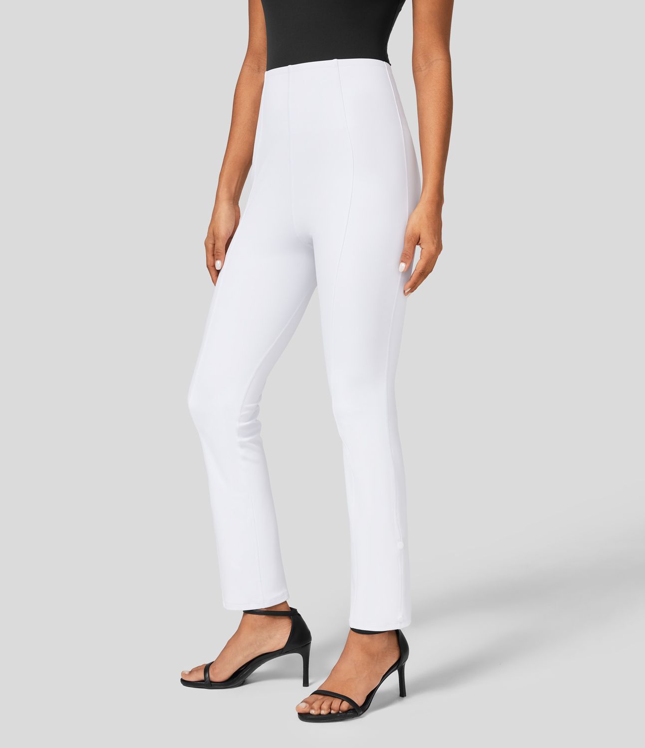 Halara Flex™ kõrge vöökohaga kõhukontrolliga reguleeritava äärega 7/8 tööpüksid