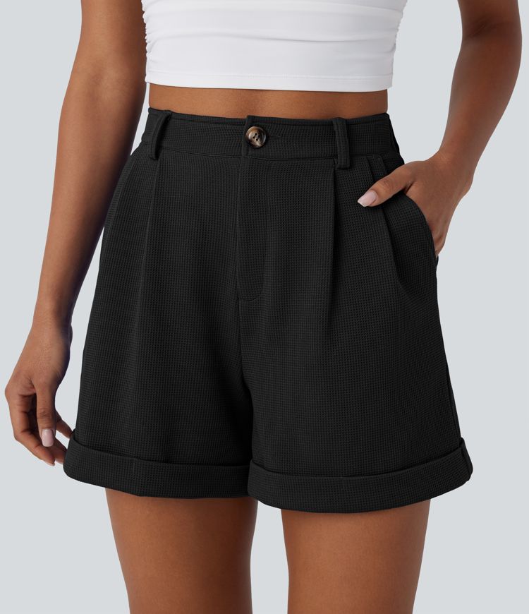 Ψηλόμεσα, χαλαρά σορτς με υφή βάφλας και τσέπες με φερμουάρ