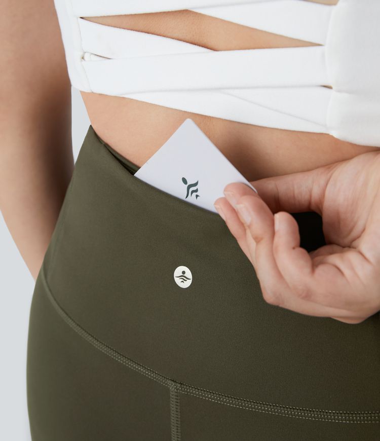 Leggings acampanados de talle alto con bolsillo trasero lisos de talla grande