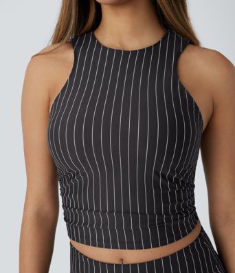 Haut de sport court et froncé à rayures et à effet cool touch pour le yoga
