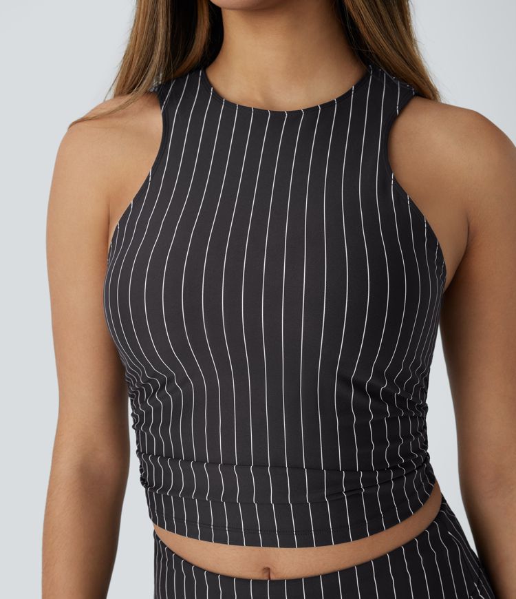 Haut de sport court et froncé à rayures et à effet cool touch pour le yoga