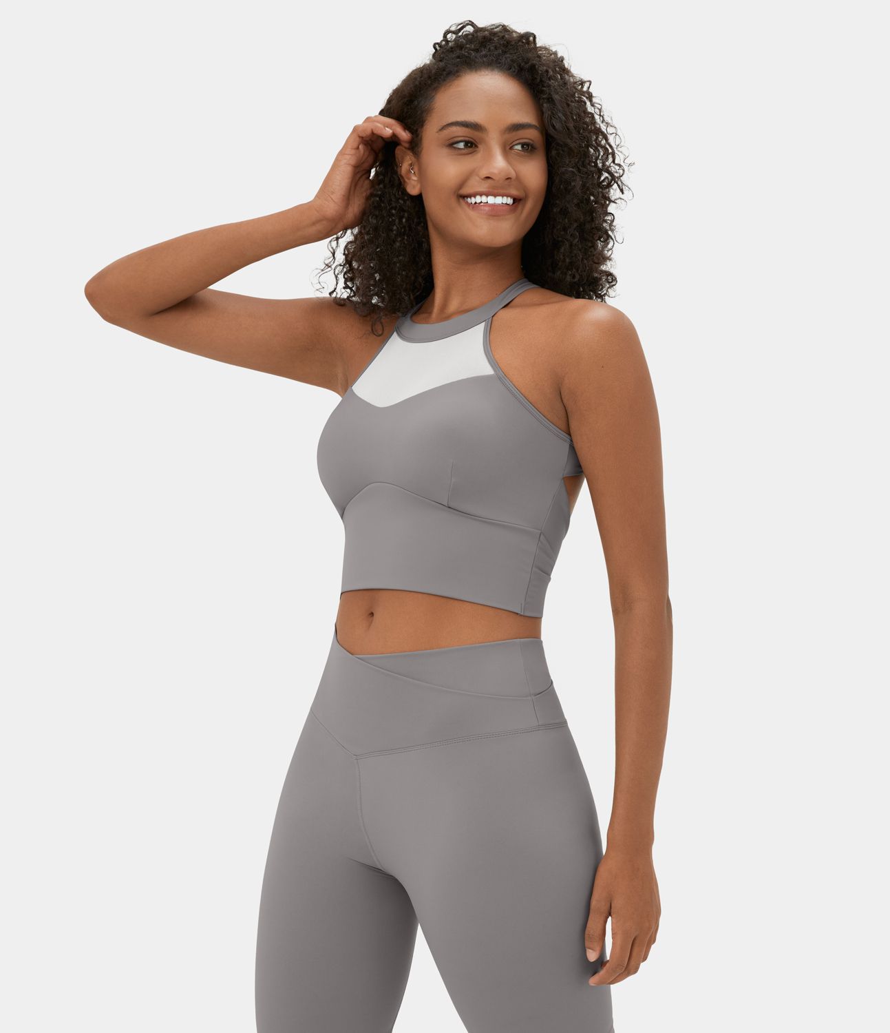 In My Feels Softlyzero™ Airy Rückenfreier, verdrehter Cool-Touch-Sport-BH mit Kontrastnetz, Neckholder und geringer Unterstützung