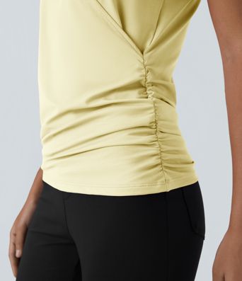 V-hals werkblouse met korte mouwen, overslag, gerimpeld, effen