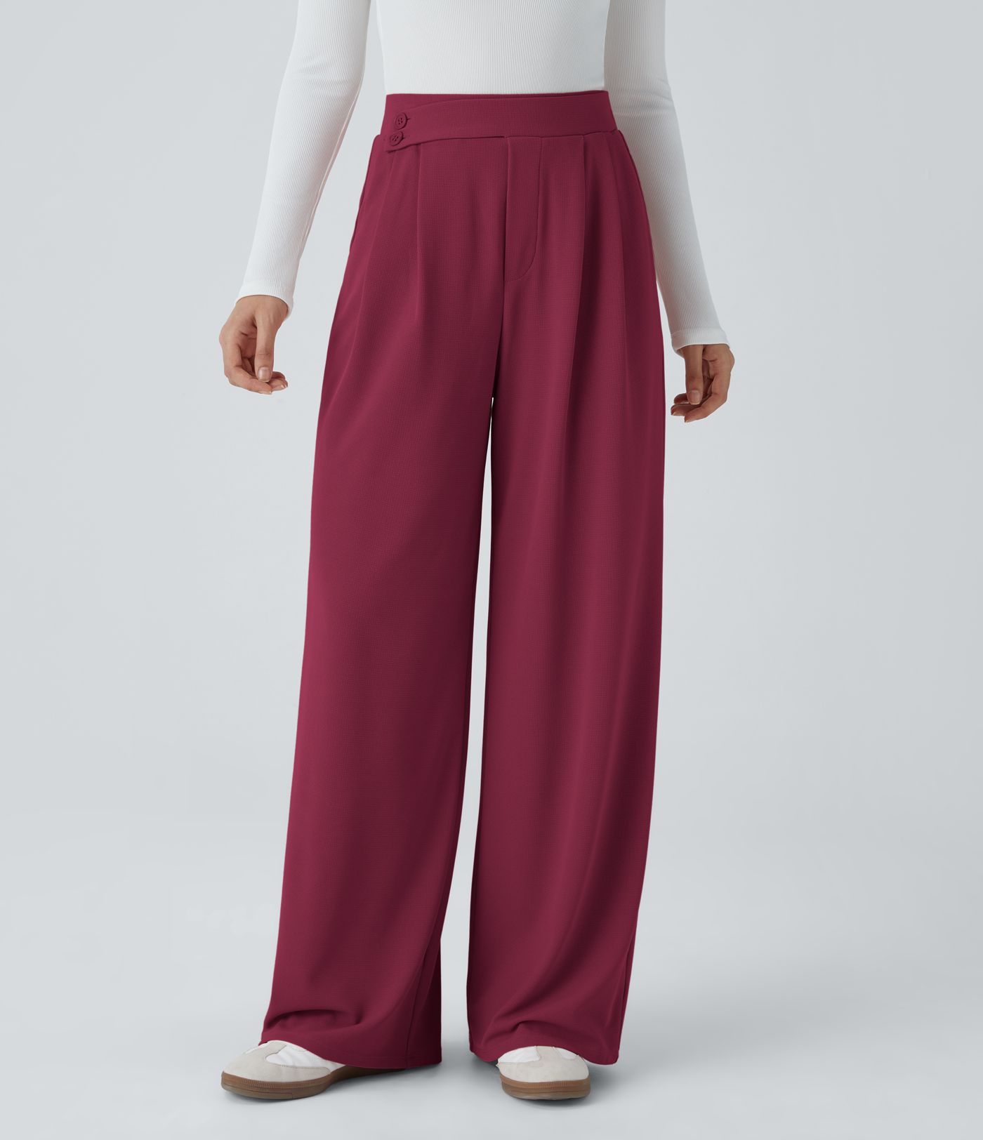 Pantalón tiro alto botón bolsillo lateral plisado pierna ancha