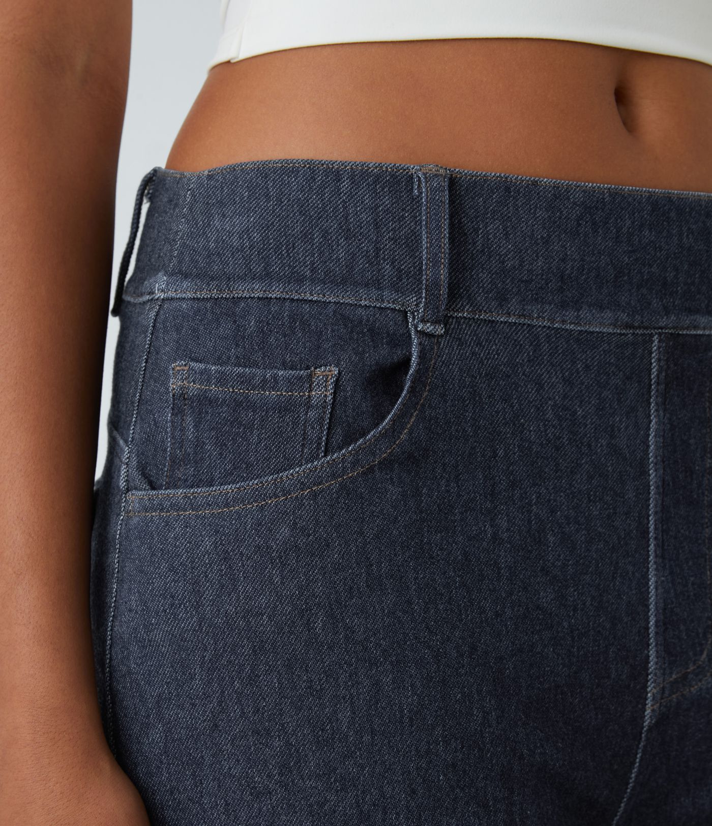 Jeans Halara Flex™ Denim oficina elástico pierna cilíndrica múltiple bolsillo tiro medio