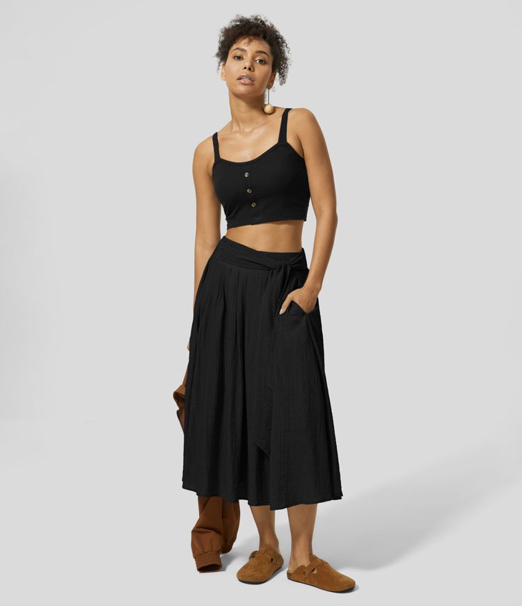 Hoch taillierter, lässiger Flowy Midirock mit Seitentaschen, Schlitz und Knoten vorne