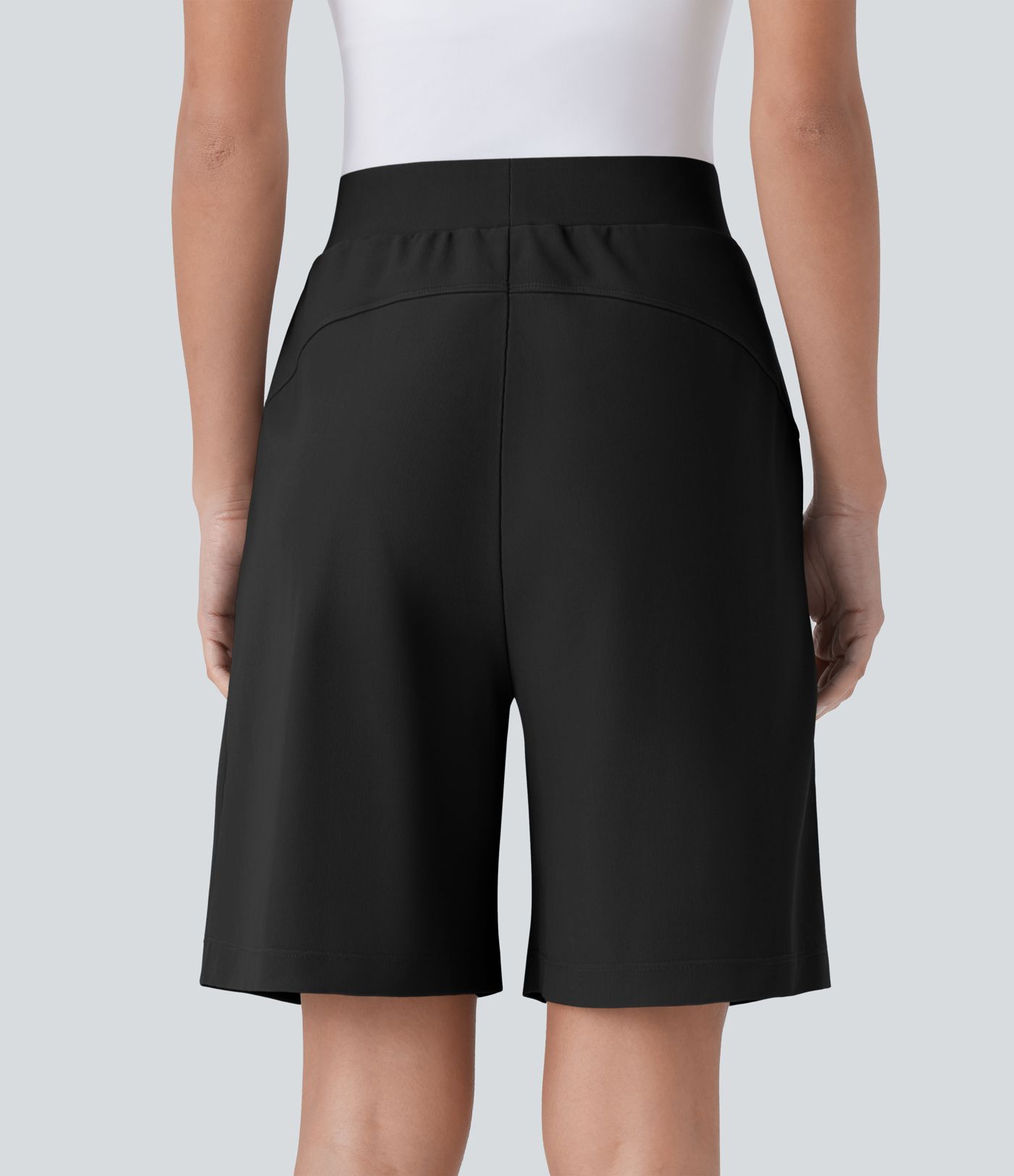 Short Bermuda Tailleur Fluide sculptant taille haute en maille gaufrée avec poches latérales