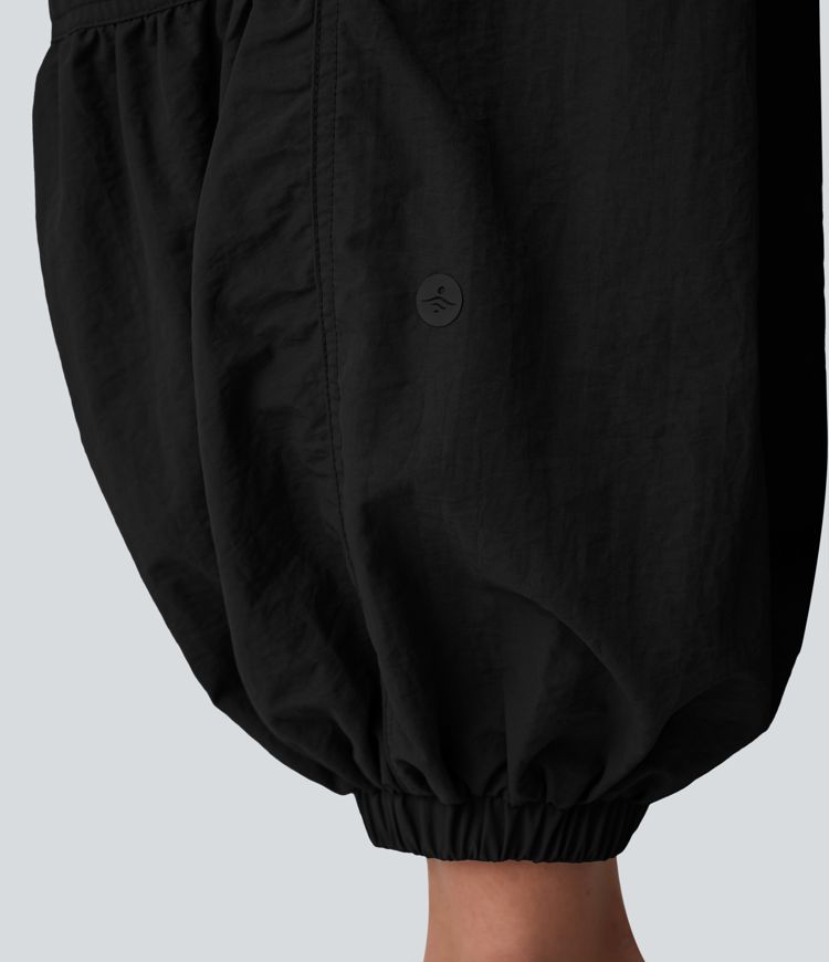 Joggers cargo holgados estilo paracaídas de tiro medio con cordón en la cintura, bolsillos y fruncidos Joggers cargo holgados estilo paracaídas de tiro medio con cordón en la cintura, bolsillos y fruncidos