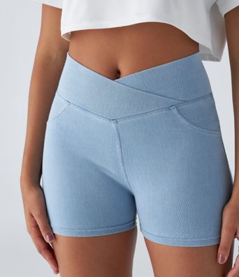 Halara Flex™ Krótkie spodenki jeansowe z wysokim stanem, z przekładką i kieszeniami, casualowe, 3"