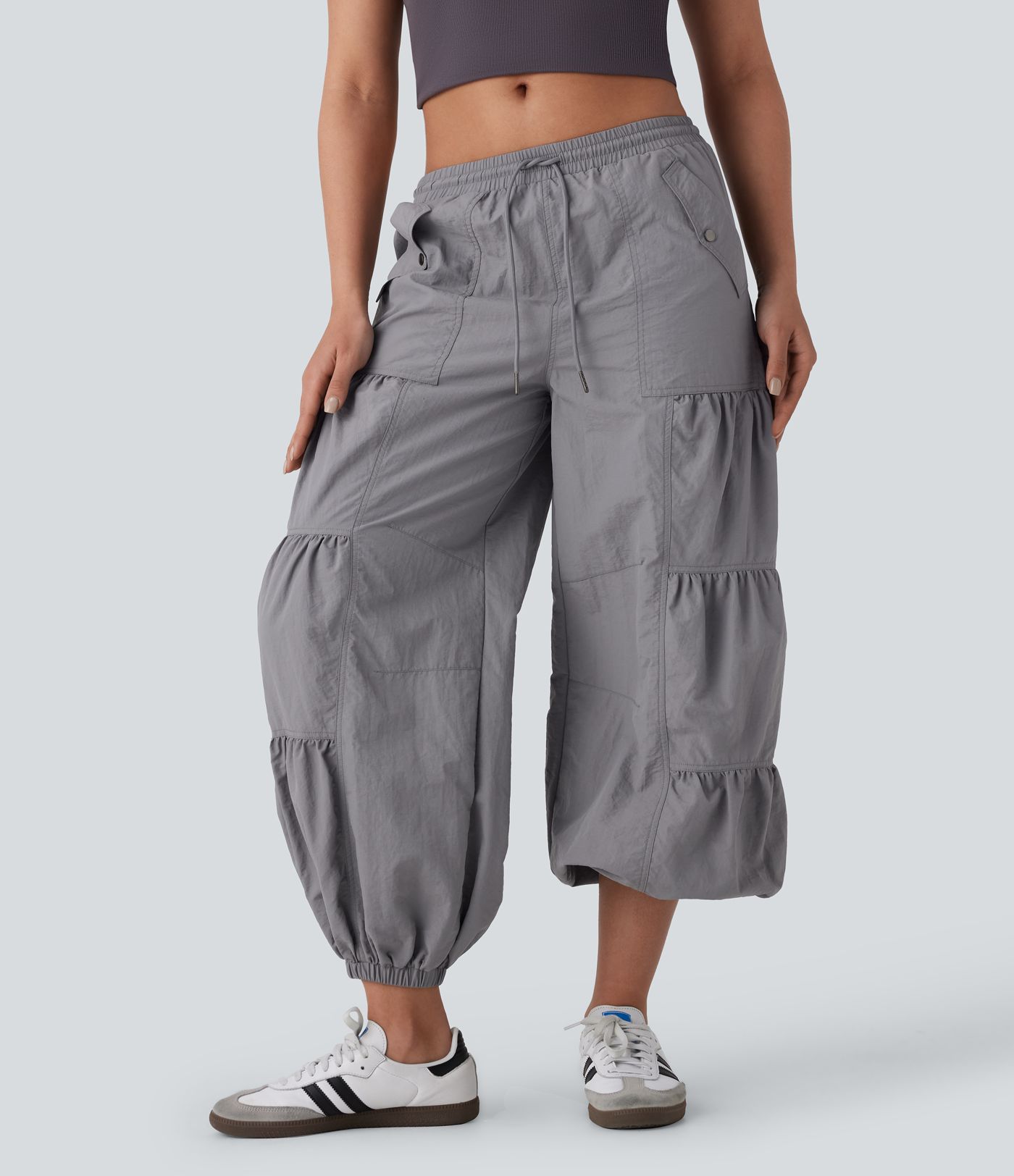 Joggers cargo tiro medio bolsillo lateral fruncido cordón